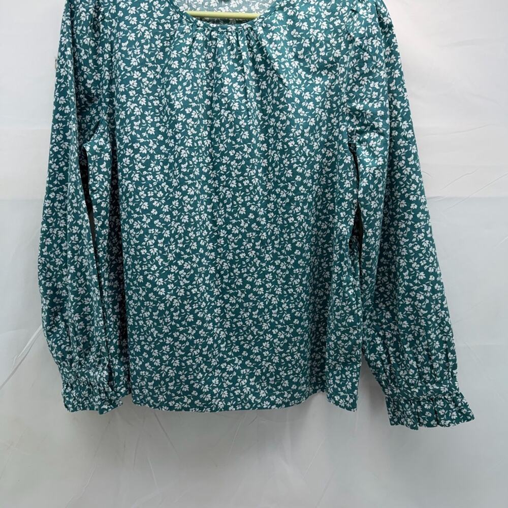 J. Crew Women’s small green & white Floral Blouse peasant boho design